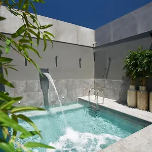 Portobay Marques Отель