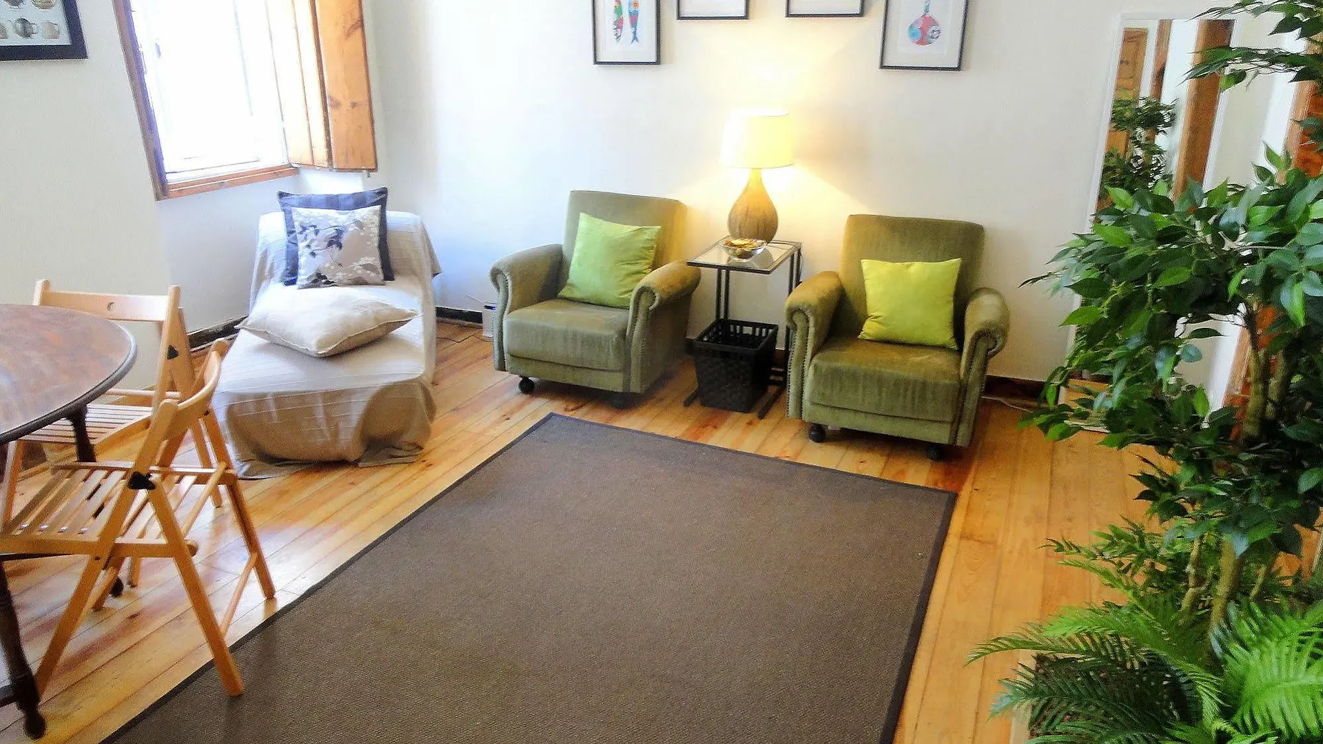 Lisbon Experience Apartments Principe Real 4*,